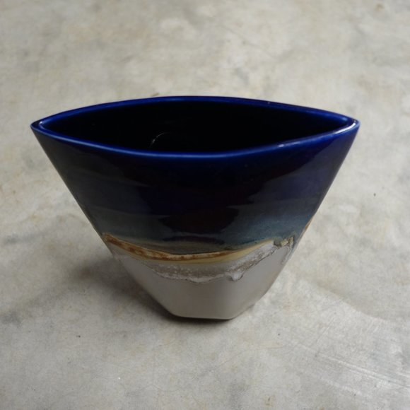 Ceramic Vase - Picture 9 of 9